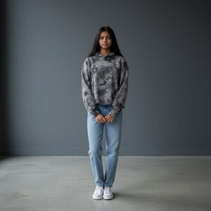 💙 NWT Art Class Gray Tie-Dye Cropped Hoodie | Size: Girls XXL (18) / Women’s M